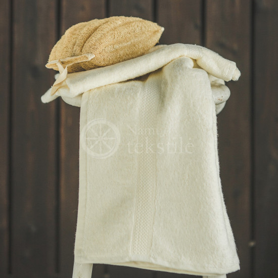 Bamboo fibre terry bath towel cream